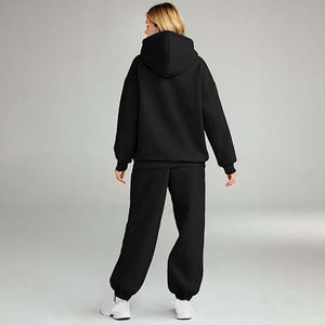 Ensemble deux pièces de survêtement pour femmes à la mode, sweat à capuche à manches longues et pantalon de jogging, vêtements de sport avec logo personnalisé, vêtements de sport, usine de vêtements de sport - Product Image 3