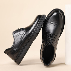 Zapatos de vestir de cuero para hombre de alta calidad, antiarrugas, impermeables, fáciles de limpiar, duraderos, para oficina, bodas y uso diario. - Product Image 1