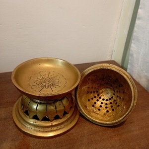 Quemador de Incienso de Latón de Color Personalizado para el Hogar y Lugares Religiosos, Incienso Indio Bakhoor, Difusor de Aromaterapia Natural Duradero - Product Image 3
