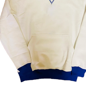 Sudadera de cuello redondo de chenilla blanca Zeta Phi Beta 1920 |   Sudadera Unisex de Forro Polar para Invierno, Estampada y Bordada con el Año de Fundación, Ecológica - Product Image 3
