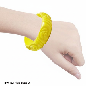 Brazalete de Resina con Rosa Amarilla Tallada Estilo Vintage, Brazalete Grueso con Textura Floral de Limón Brillante para Mujer - Product Image 2