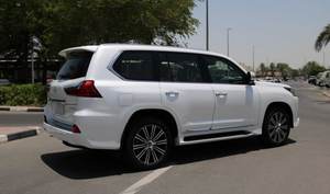 ขายรถ Lexus 570 SUV Turbo ปี 2018 เครื่องยนต์ 3.5L เกียร์อัตโนมัติ 400 แรงม้า แรงบิด 500 นิวตันเมตร เบาะหนัง หลังคาซันรูฟ กล้องมองหลัง - Product Image 2