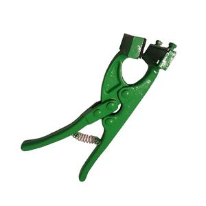 Pinzas de Tatuaje Veterinarias de Alta Resistencia Ecológicas BEST-242-46 de la Marca BEST, Grandes, Verdes, para Identificación de Ganado, Dígitos y Letras - Product Image 3