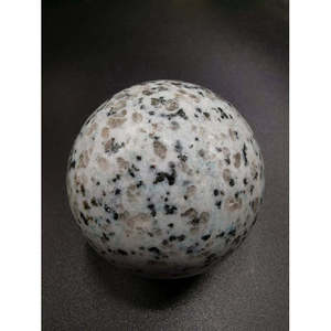 Sphère / boule de jaspe dalmatien - Guérison par les cristaux - Product Image 1