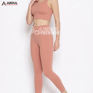 Ensemble de yoga pour l'entraînement et le sport, avec tissu extensible et design confortable, pour la gym, le fitness et les activités quotidiennes - Product Image 2