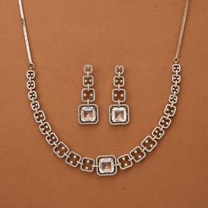 Collier classique avec zircone cubique, laiton naturel et chaîne en corde, prix raisonnable avec placage au henné - Product Image 5