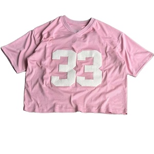 เสื้อยืดครอปโบซี่แบบตาข่ายสำหรับผู้ชายเสื้อฟุตบอลคอวีทรงสตรีทแวร์โอเวอร์ไซส์ดีไซน์ใหม่ออกแบบได้ตามต้องการ - Product Image 3