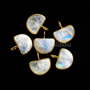 Pendentif en pierre de lune arc-en-ciel sculpté en forme de fruit orange, pendentif en or vermeil, breloques en pierres précieuses, bijoux en argent sterling, cristal de guérison en vrac - Product Image 5