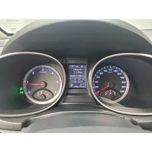 Hyundai Santa Fe DM 2013, Diésel, 2WD, 2.0 Premium, SUV, Motor Turbo, Transmisión Automática/Manual, Neumáticos R18, Volante a la Izquierda, Usado, Color Oscuro - Product Image 6