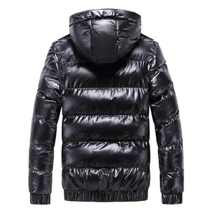 Stock prêt manteau de duvet hommes visage lumineux tendance à capuche court épais hiver Bomber brillant doudoune hommes respirant avec OEM - Product Image 5