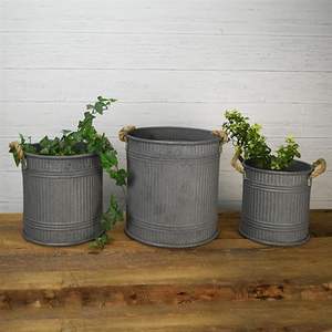 Jardinière extérieure décorative de meilleure qualité en métal fabriquée manuellement en Inde Fournisseur en gros pour application dans le jardin - Product Image 3