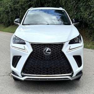 Coche auténtico 2020 L e x u s NX 300 F SPORT FWD con soporte OEM personalizado - Product Image 1