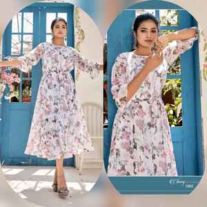 คอลเลกชันดีไซน์เนอร์ที่ดูสง่างามสำหรับผู้หญิงเสื้อคลุมยาวผ้าจอร์เจียที่ดีที่สุดพร้อมงานพิมพ์ผู้จัดจำหน่ายและส่งออกอินเดีย - Product Image 6