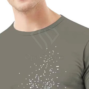 เสื้อยืดผู้ชายสีทึบผ้าคอตตอน100% วัสดุพรีเมียมประดับพลอยเทียมน้ำหนักเบา - Product Image 5