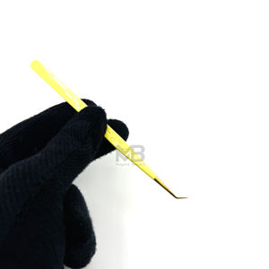 Pinzas para Pestañas de Acero Inoxidable Japonés con Punta Dorada de Aislamiento Largo de 45 Grados, Marca Privada - Product Image 4