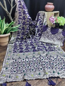 Estilo gujarati All Over Digital Impreso Fancy Latkan Work Garva Party Special Pure Viscose Dola Silk Saree con pieza de blusa - Product Image 5