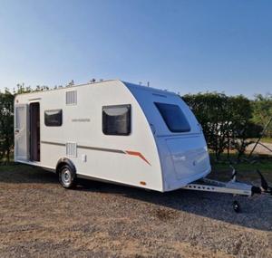 Autocaravana de Lujo 4x4 Todoterreno |   Camioneta de Expedición de Alta Resistencia |   Vehículo Todoterreno Diésel 4x4 para Camping con Energía Solar - Product Image 2