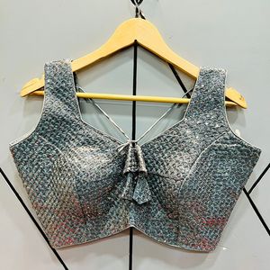 เสื้อเบลาส์ผ้าจอร์เจียพื้นเมืองพร้อมลำดับการทำงานสำหรับงานแต่งงานและงานปาร์ตี้พิเศษ - Product Image 4