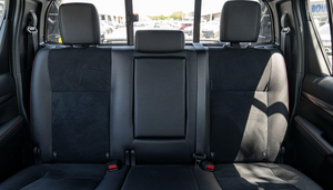 Ilux R20 2023 Usado en Buen Estado, Volante a la Izquierda, Automático, Techo Solar, Luces LED, Interior Oscuro, Asientos de Cuero - Product Image 5