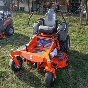 Cortadora de césped Husqvarna MZ54 de 54 pulgadas con giro cero, 24 HP KAW, en venta, cortadoras de césped nuevas y usadas de 54, 60 y 72 pulgadas a precio de mayoreo. - Product Image 1