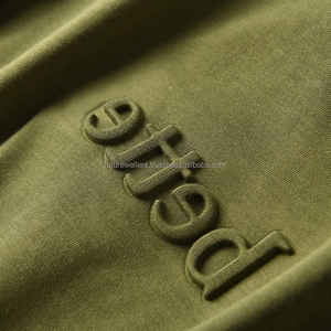 Diseño de logotipo de impresión en relieve Camiseta de algodón suave Camiseta con estampado en relieve 3D para hombres y mujeres - Product Image 6