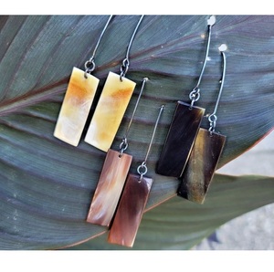 Boucles d'oreilles en corne de buffle artisanales pour femmes Fabricant et fournisseur d'Inde Mode Soirée Événement - Product Image 2