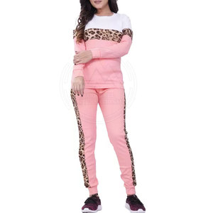 Chándales de dos piezas de moda informal de Color sólido para mujer recién llegados tela de lona de invierno con cuello levantado al por mayor - Product Image 5