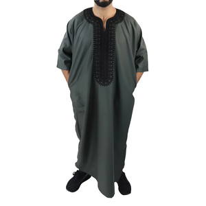 Vente en gros de thobes jubbah pour hommes, thobe à manches longues pour hommes, thobe islamique al daffah pour hommes - Product Image 2
