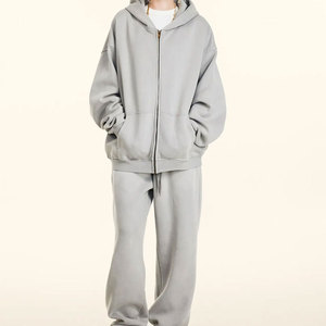 Chándal de lana personalizado: suave, cálido y duradero, perfecto para moda informal, deportes de invierno y pedidos a granel con logotipos personalizados - Product Image 3