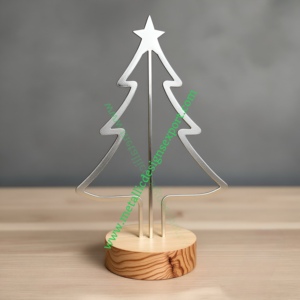 Décoration unique de table de sapin de Noël d'ambiance moderne de vacances avec couches de métal argenté et base ovale en bois - Product Image 4