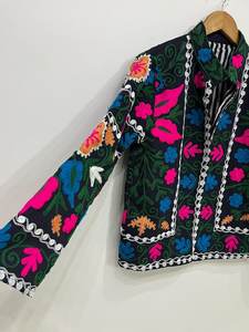 Veste en coton brodée Suzani pour femme, manteau court fait main, style bohème, vêtement d'hiver, cadeau tendance pour elle - Product Image 4
