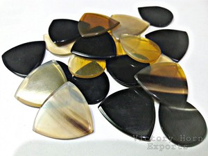 Púas de guitarra de cuerno de búfalo de ágata de alta calidad Noshahi Horn Enliven Pulido Técnica Estilo Amor Exportación-Grado DE LA India - Product Image 3