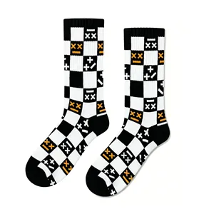 Chaussettes de sport à motif damier Plus Minus pour garçons, tricotées de haute qualité, respirantes et anti-transpiration pour les sports d'automne et le cyclisme - Product Image 1