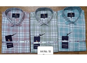 Chemise pour homme élégante et moderne, coupe ajustée, conçue pour le confort et la mode, parfaite pour le travail, les voyages ou les sorties décontractées le week-end - Product Image 6