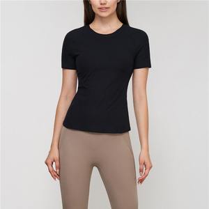 Camiseta Clásica para Mujer, Cuello Redondo, Básica, de Algodón Suave, Ajuste Cómodo, Ligera, para Uso Diario - Product Image 1