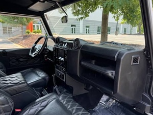 Land Rover Defender 90 4WD/AWD Automático de 6 Velocidades de 1996, el Más Vendido - Product Image 4