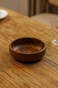 Bol de service en bois simple, vaisselle naturelle élégante, parfait pour la cuisine, la salle à manger et les repas quotidiens, fabriqué à la main en Inde - Product Image 5