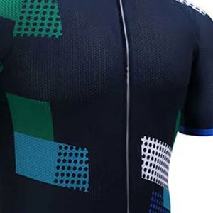 Camiseta Deportiva Transpirable de Calidad Profesional para Hombre 2024 – Venta al por Mayor, Secado Rápido, Logotipo Personalizado, Mangas Largas/Cortas, Hecha en Pakistán - Product Image 3