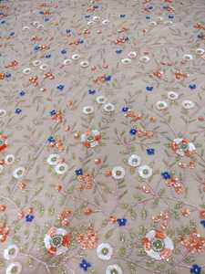 Tissu perlé en coton d'inspiration française d'approvisionnement direct d'usine avec des paillettes et des cristaux élégants pour les robes de soirée à prix d'exportation - Product Image 5