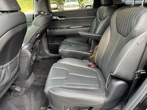 2024 H-y-u-n-d-a-i P-a-l-i-s-a-d-e Limité AWD faible kilométrage et prix abordable en stock prêt pour expédition - Product Image 6