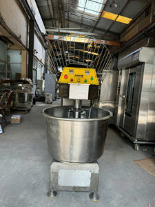 Kien an Made Vietnam 25Kg Capacity Commercial <b>Dough</b> <b>Mixer</b> Fast Delivery Electric 3Hp Power Bakery Equipment for Sale - Product Image 6