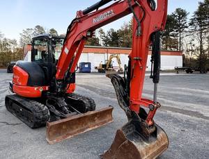 Excellente excavatrice Kubota KX057 2020 – 787 heures, Prog. Attache rapide, chenilles en caoutchouc à vendre. - Product Image 4