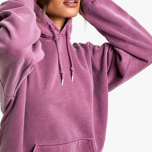 Sudadera con Capucha de Diseño Nuevo para Mujer, Estilo Deportivo Urbano de Invierno, con Estampado Puff, de Alta Calidad, Hecha a Medida, de Forro Polar - Product Image 3