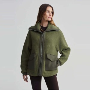 Chaqueta verde oliva con cremallera Sherpa para mujer de alta calidad perfecta para el uso diario y el clima frío - Product Image 3