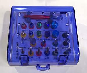 Ensemble d'instruments chirurgicaux orthodontiques Jackbilly Jb-00345 en acier métallique, outils manuels pour interventions dentaires, classe II TUV - Product Image 5