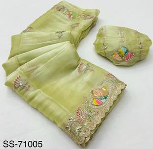 Tejido pesado de diseño nuevo y exclusivo con borde hecho a mano fabricante de Sari de Surat - Product Image 4