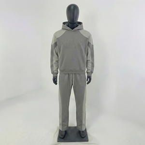 Fabricante de Conjuntos Deportivos Personalizados, Sudadera con Capucha y Pantalones Deportivos 100% Algodón, Chándal Ajustado para Hombre de Alta Calidad - Product Image 1