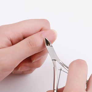 Herramienta de manicura de pedicura de doble punta de alta calidad, empujador de uñas de cutícula de acero inoxidable con diseño de arcoíris - Product Image 2