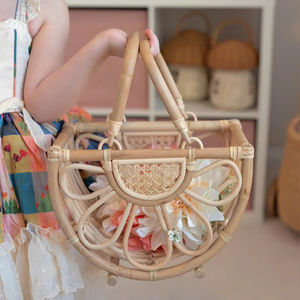 ตะกร้าดอกไม้สไตล์โบโฮ, ตะกร้าดอกไม้ธรรมชาติสำหรับขายส่ง, ตะกร้าของเล่นหวาย, นัต มินห์, งานฝีมือจากเวียดนาม - Product Image 1