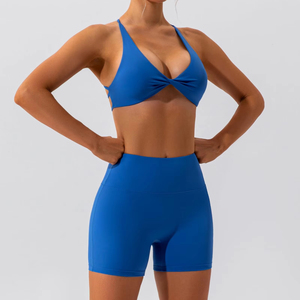 Conjunto informal de 3 piezas para mujer, último diseño al por mayor, ropa para correr, pantalones de chándal ajustados, chándales para mujer, conjunto de 2 piezas - Product Image 1